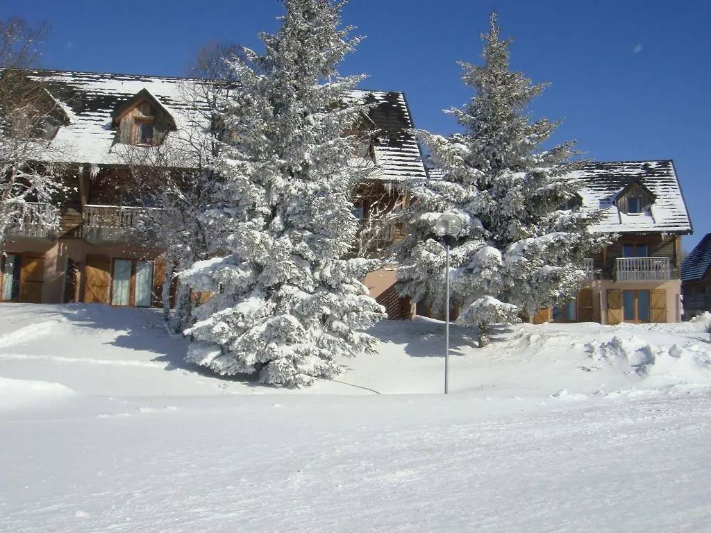 Appart hôtel Résidence Le Bois de la Reine Super-Besse