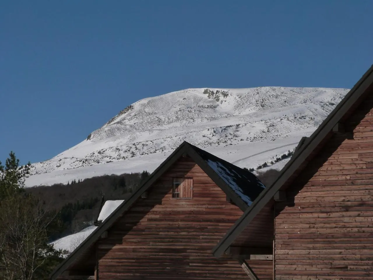 Résidence Le Bois de la Reine Super-Besse 3*,