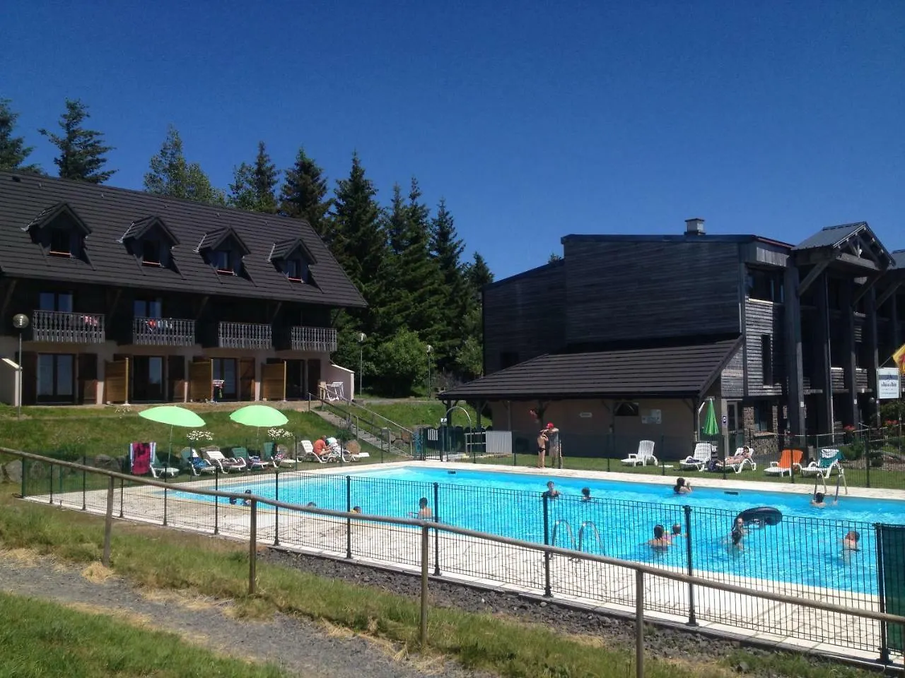 Appart hôtel Résidence Le Bois de la Reine Super-Besse